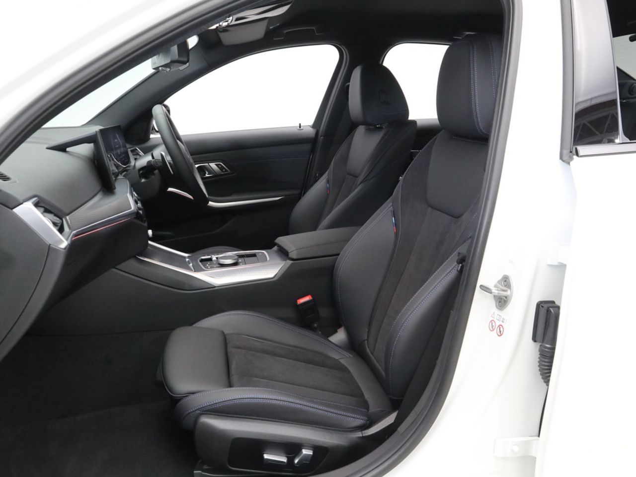 320d xDrive Berline RHD