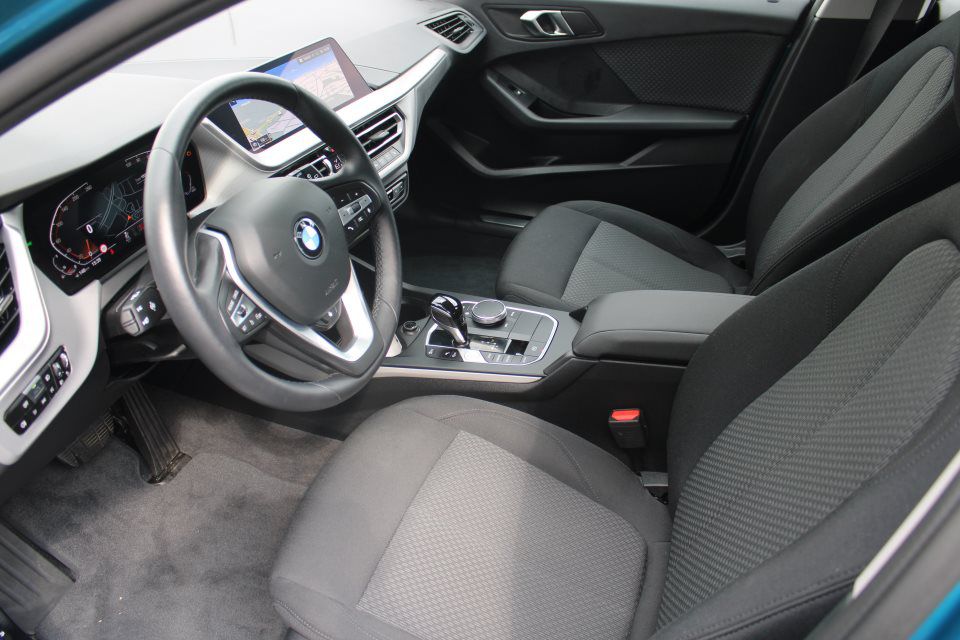 BMW 118