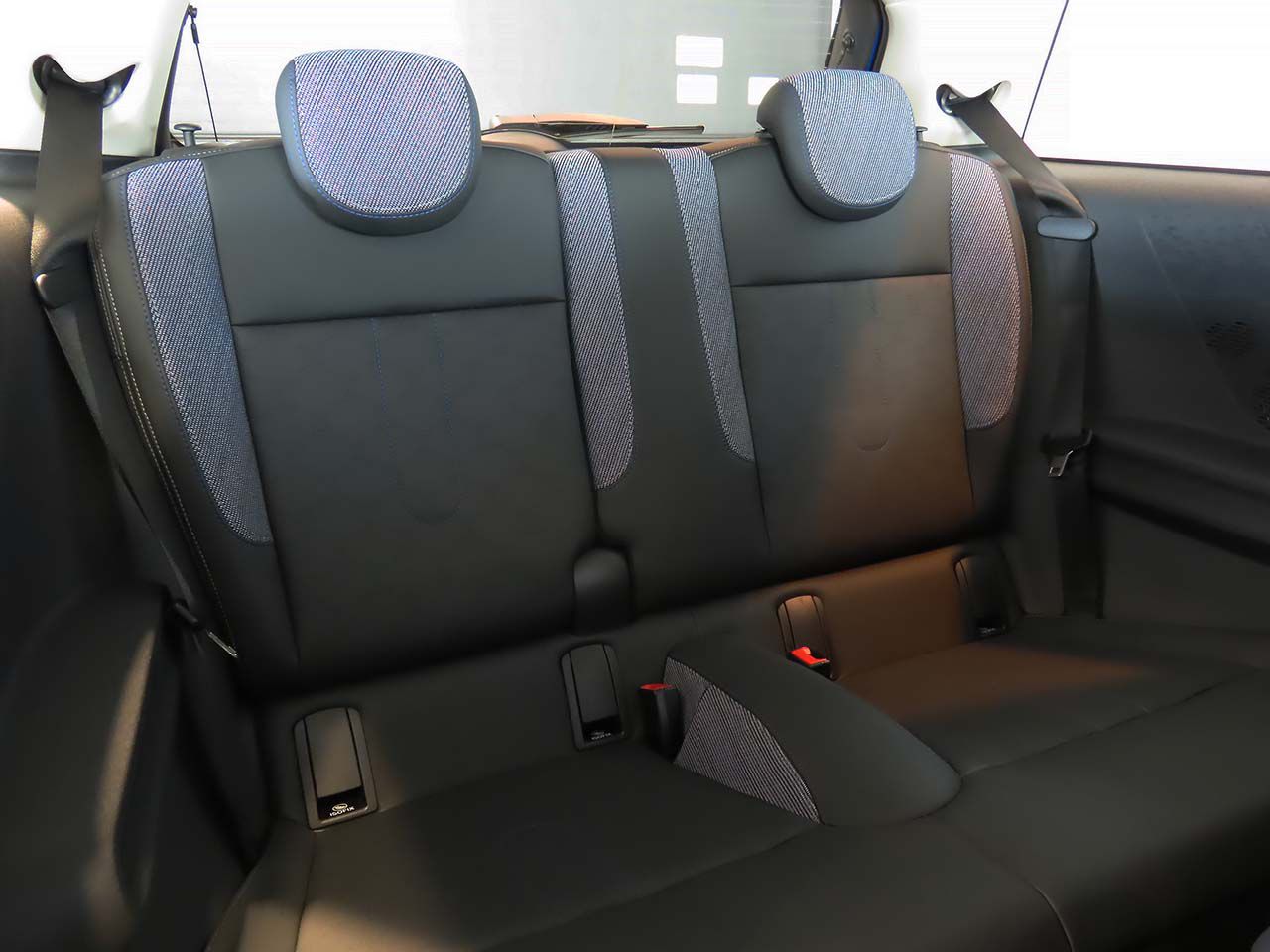 F66 MINI Cooper C 3Dr