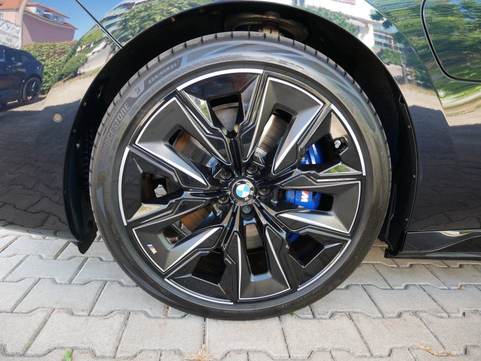BMW 760