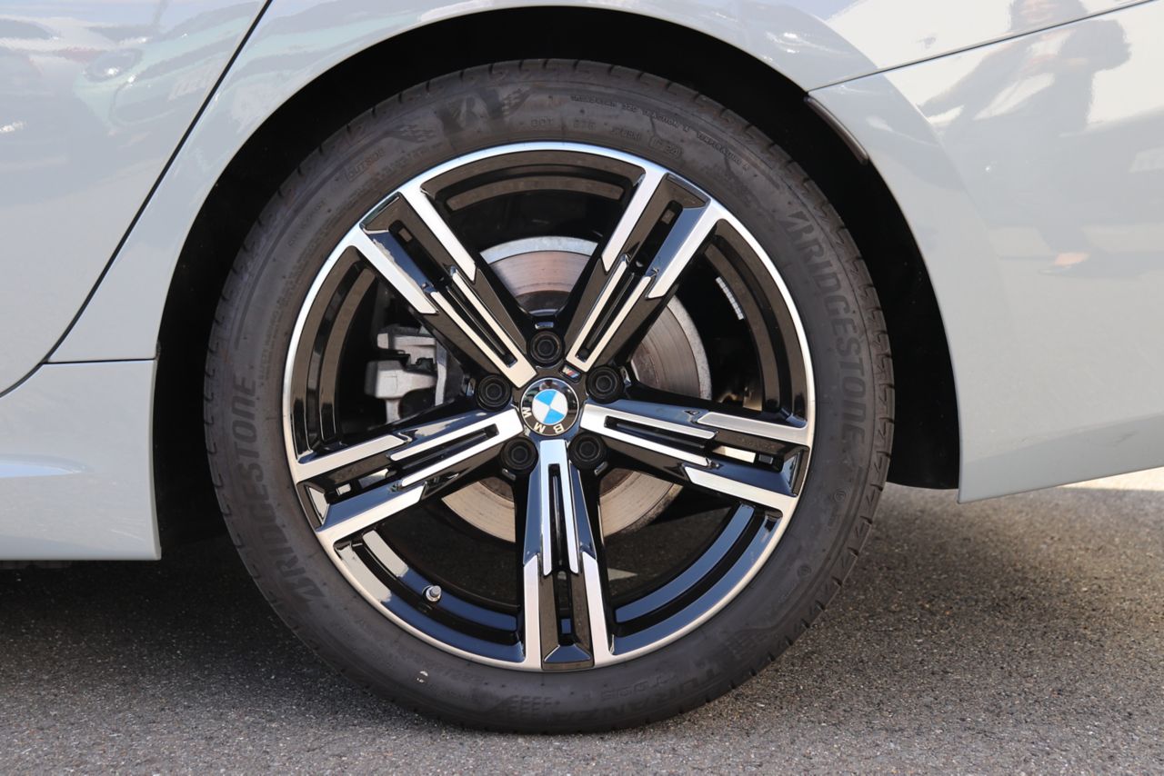 320d xDrive Berline RHD