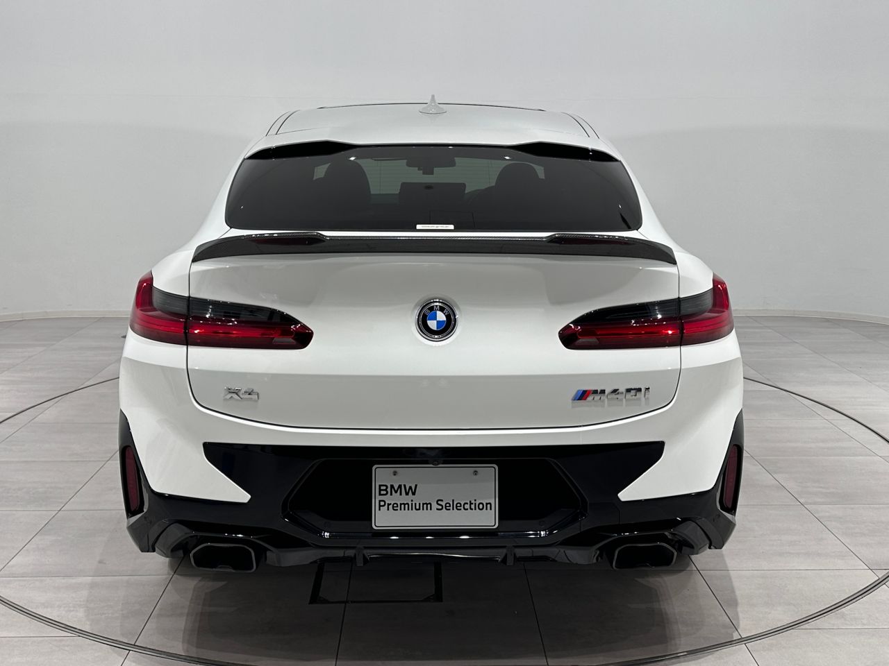 G02 X4 M40i RHD LCI