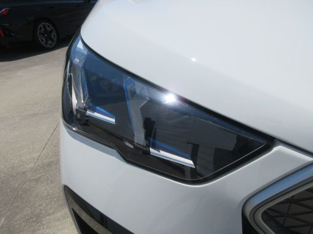 iX2 xDrive30 MSP