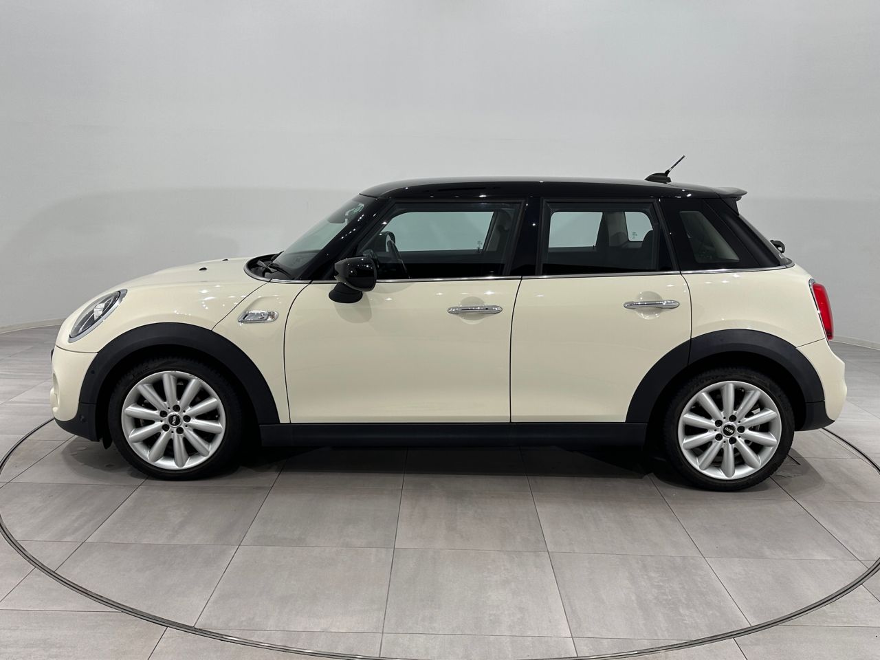 F55 MINI Cooper SD 5dr Hatch LCI