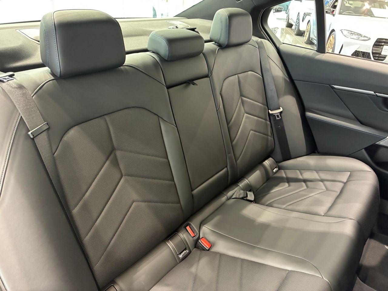 520i Sedan RHD