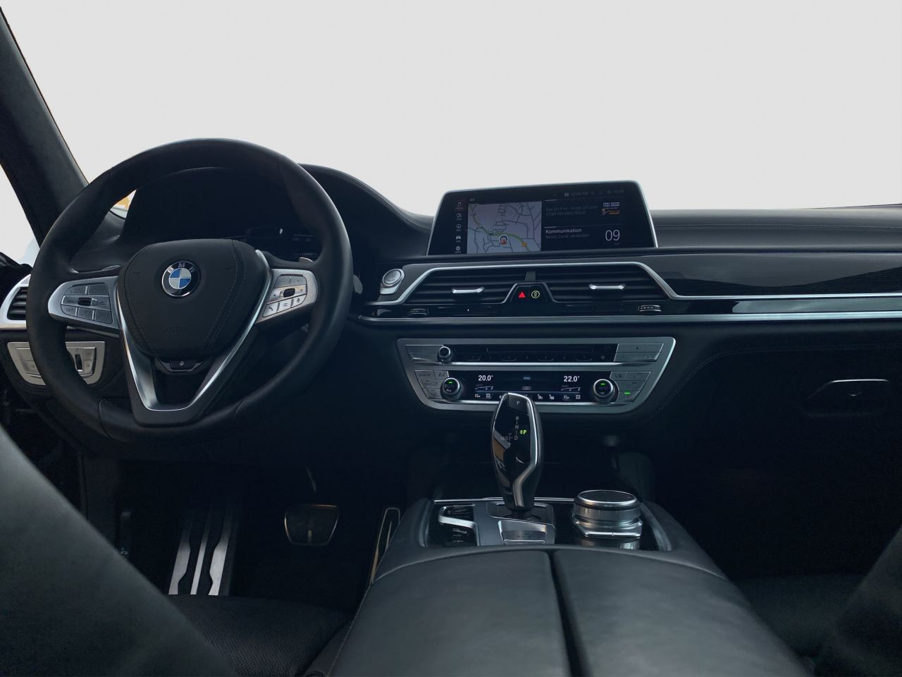 BMW 740
