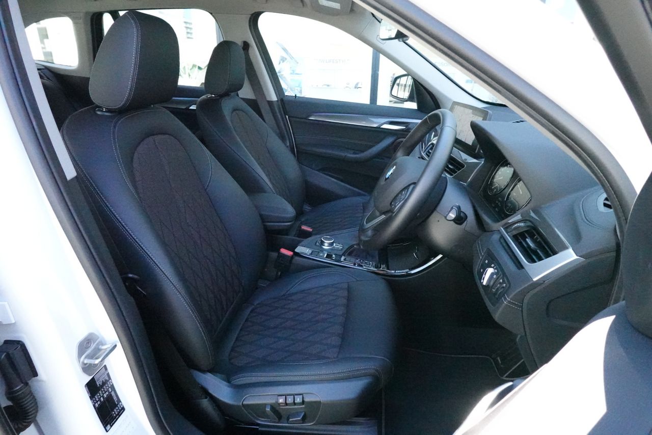 X1 sDrive18i RHD
