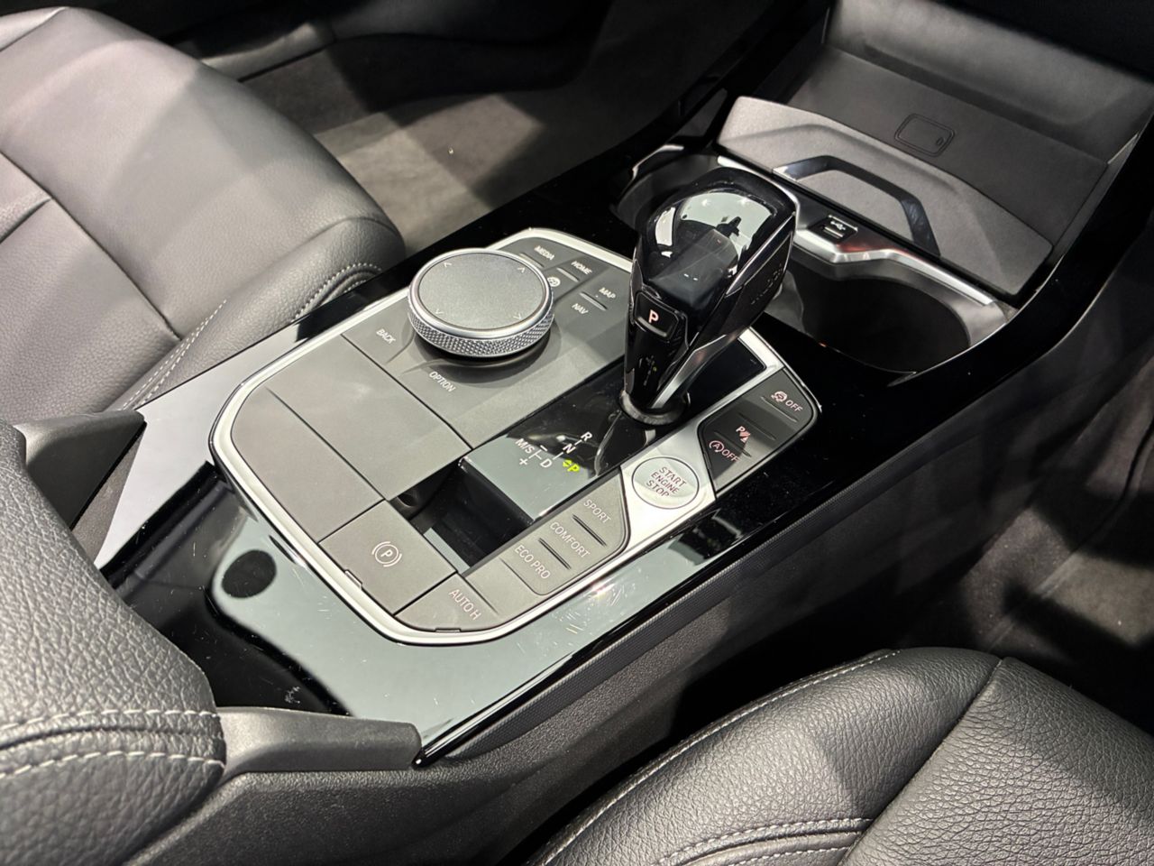 F40 118d Sports Hatch 5-door B47 2.0d