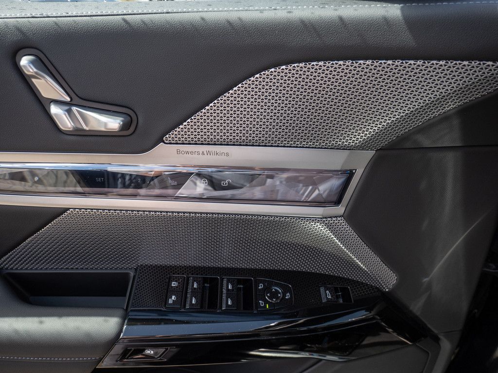 BMW 740