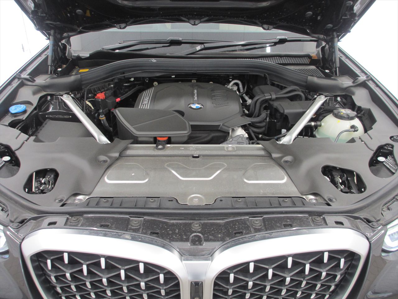 X4 xDrive20d RHD