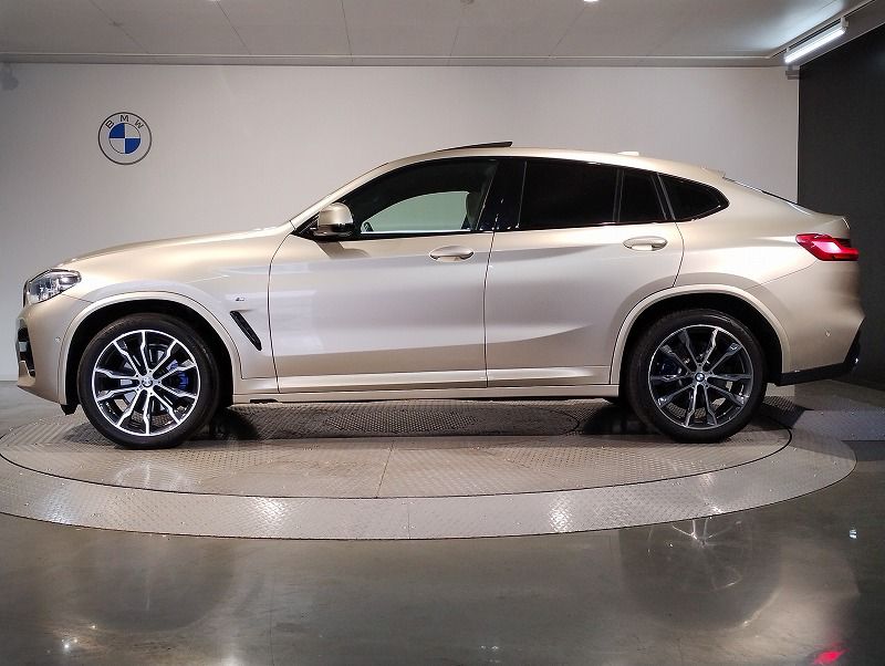 X4 xDrive20d RHD