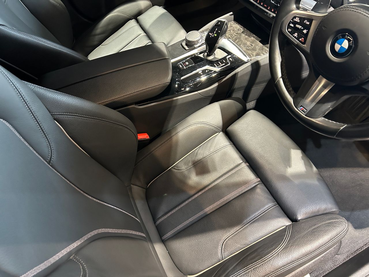 520d xDrive Touring RHD