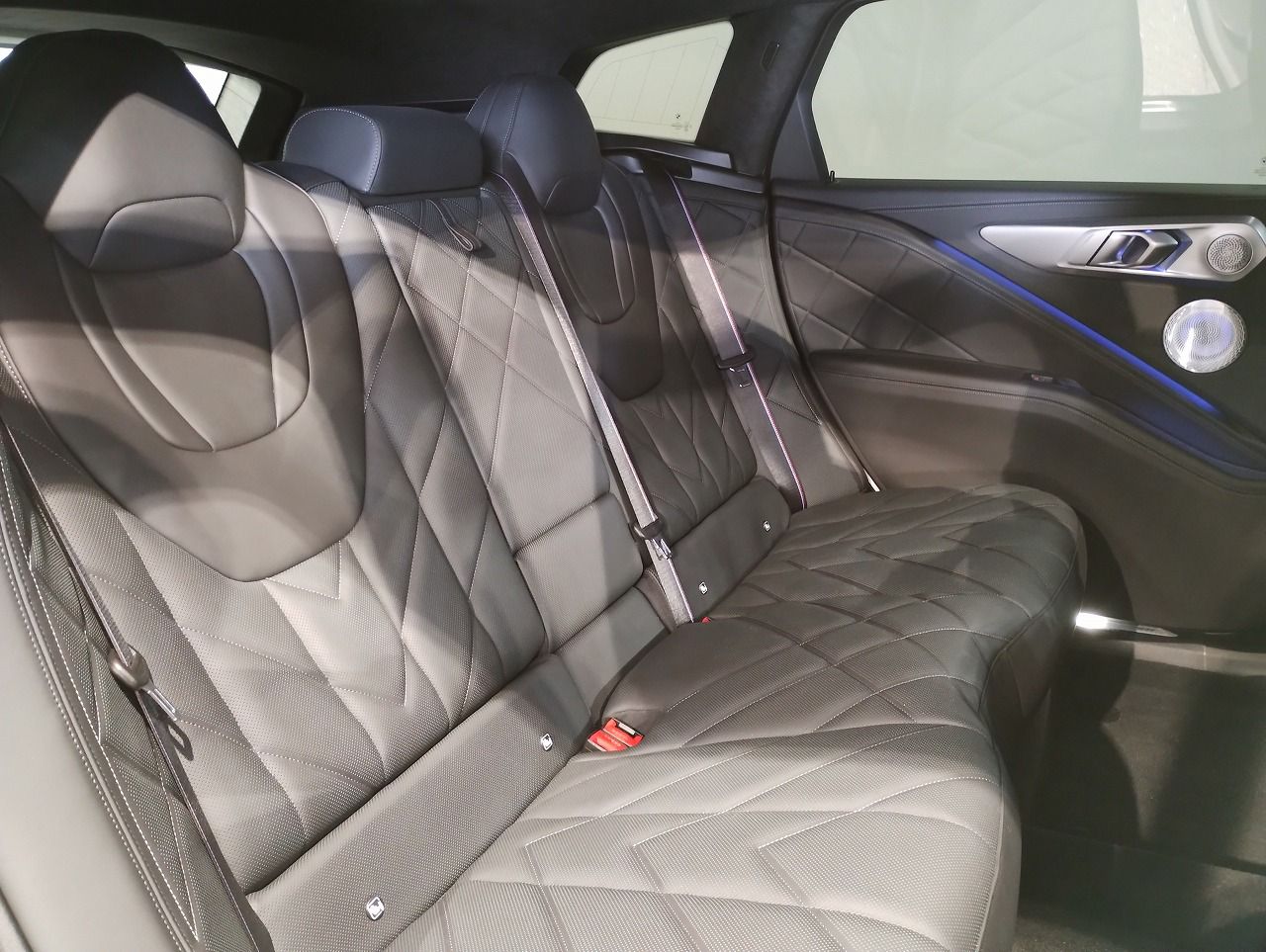 XM RHD