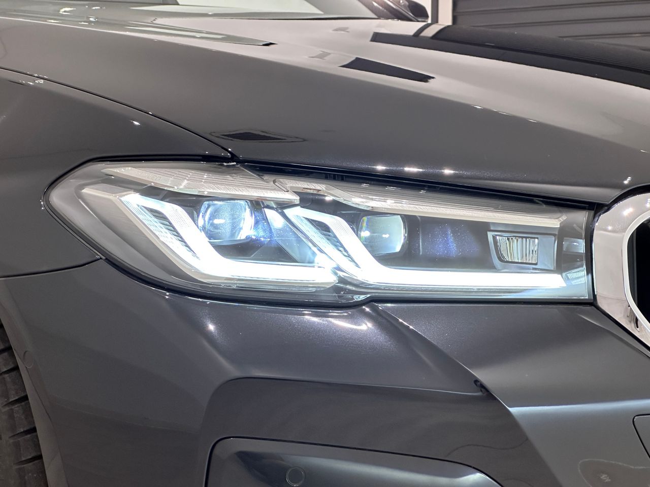 520d xDrive Touring RHD