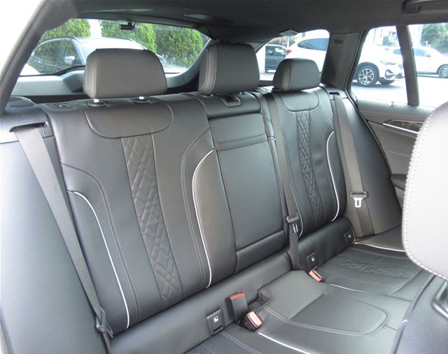 520d xDrive Touring RHD