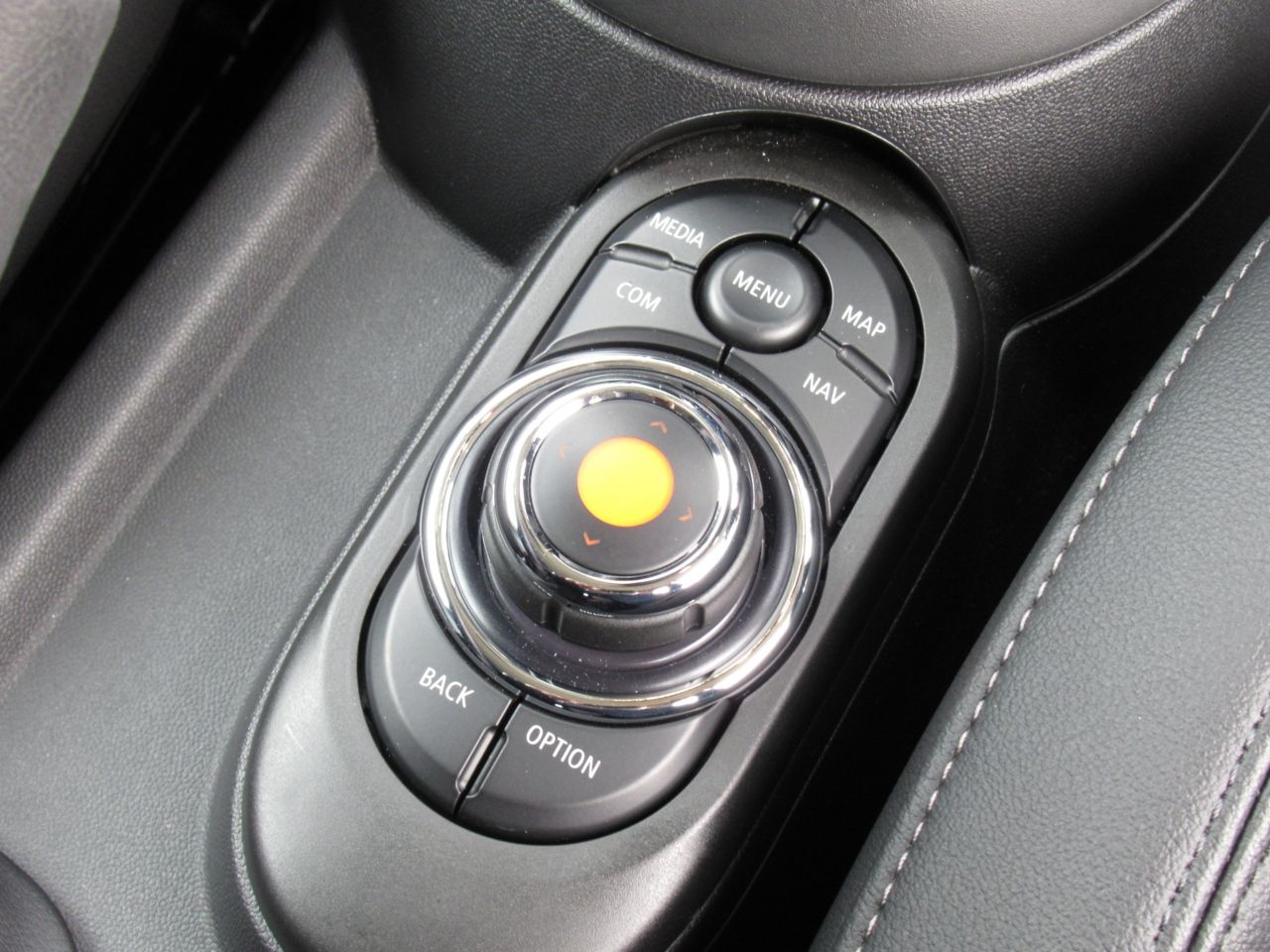 MINI F55 Cooper D 5dr Hatch LCI
