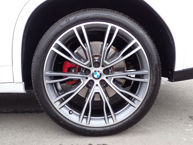 G02 X4 M40i RHD LCI