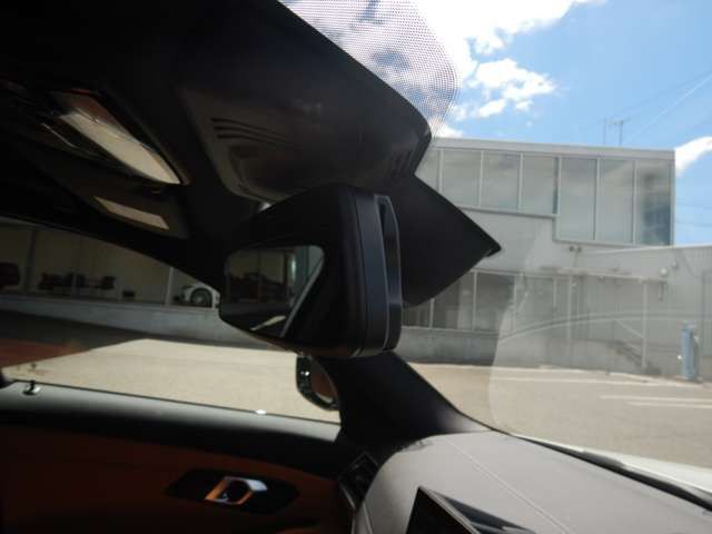 320d xDrive Berline RHD