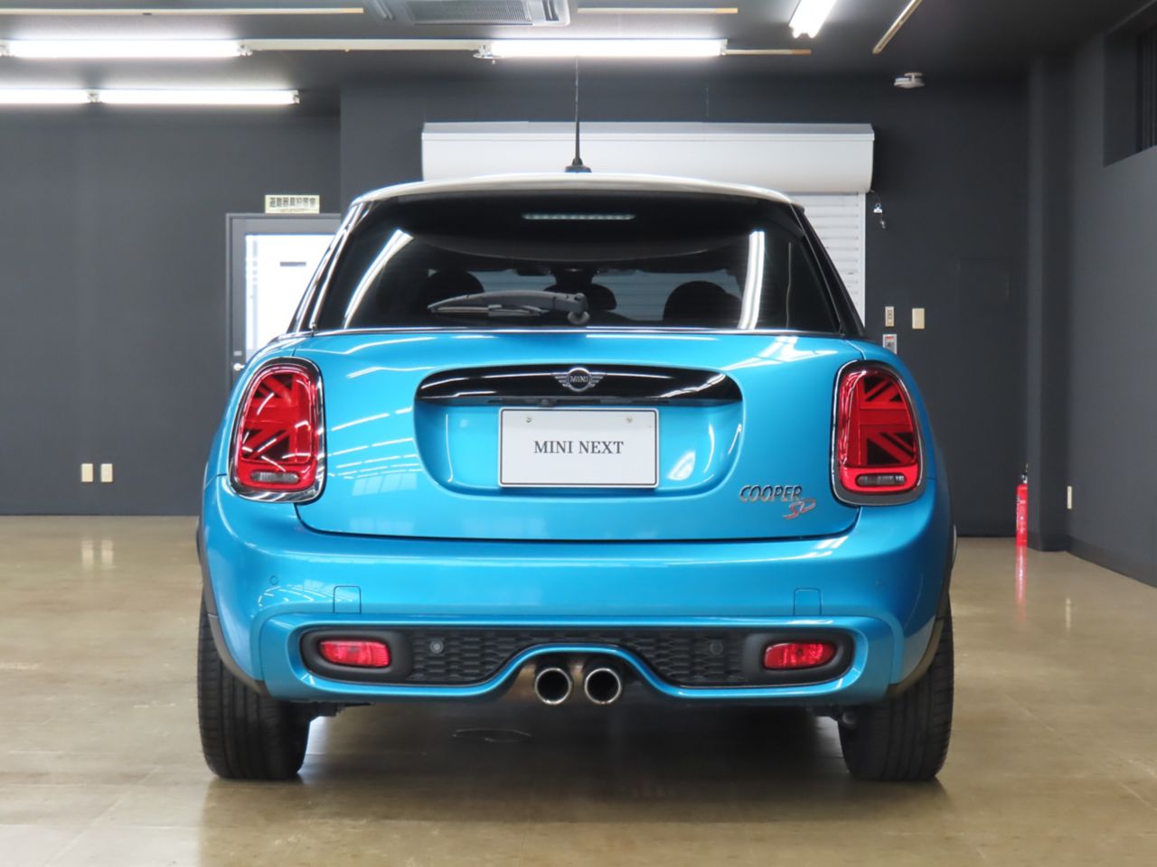 F55 COOPER S D(AT)