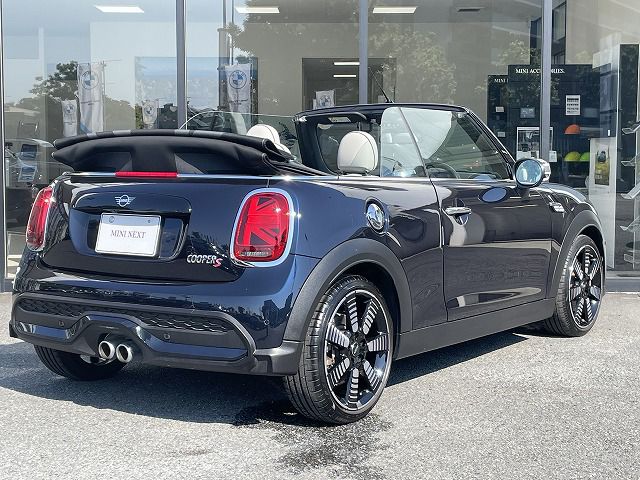 MINI Cooper S Convertible RHD