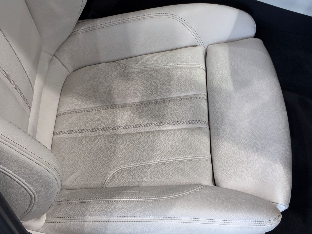 520d xDrive Sedan RHD