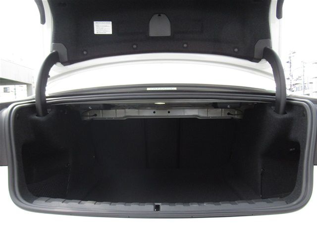 G20 320i Saloon RHD TU