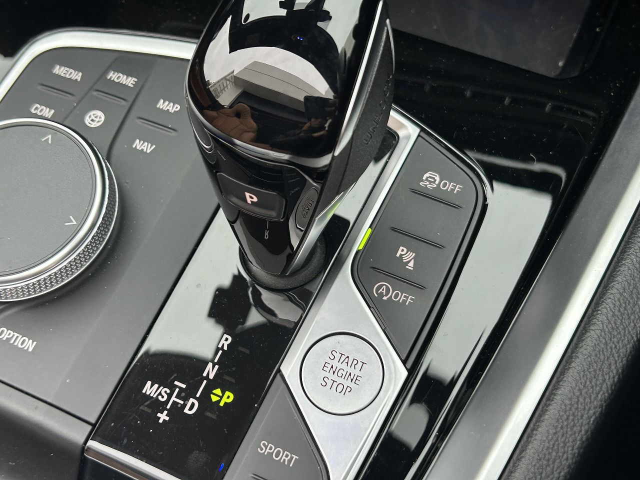 G29 z4 sDrive20i RHD