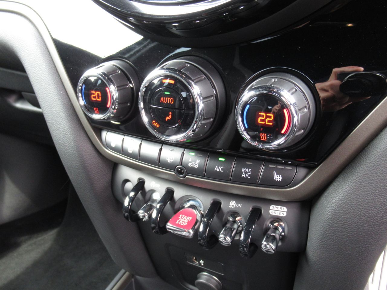 MINI John Cooper Works ALL4 Countryman RHD