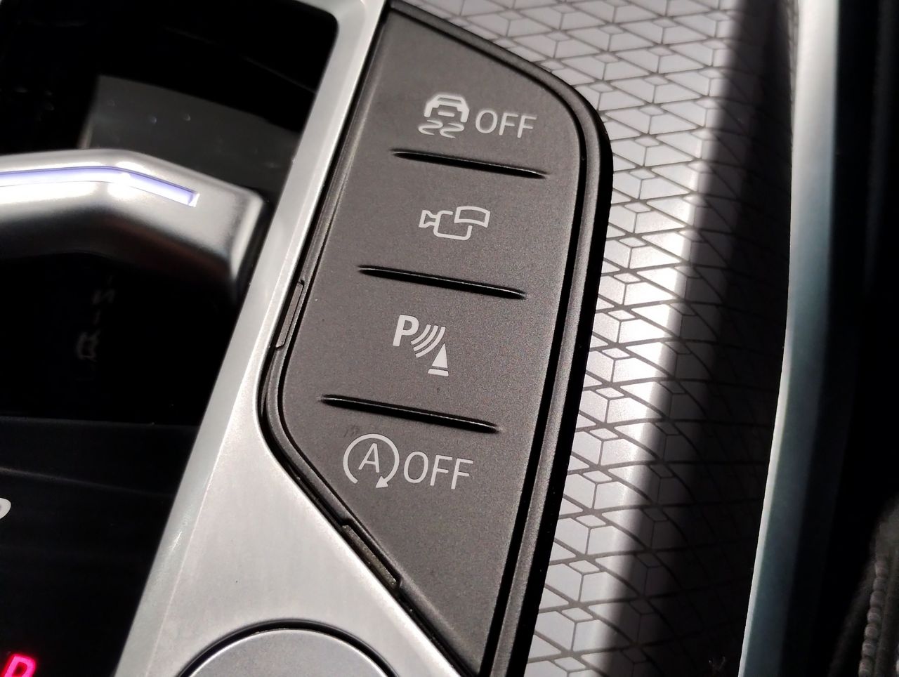 G20 320i Saloon LCI RHD MX