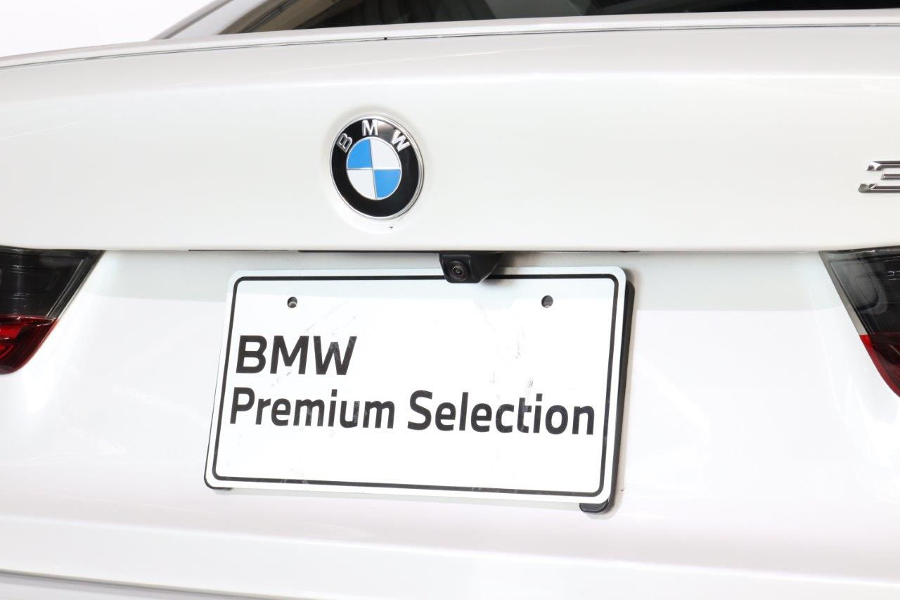 320d xDrive Berline RHD
