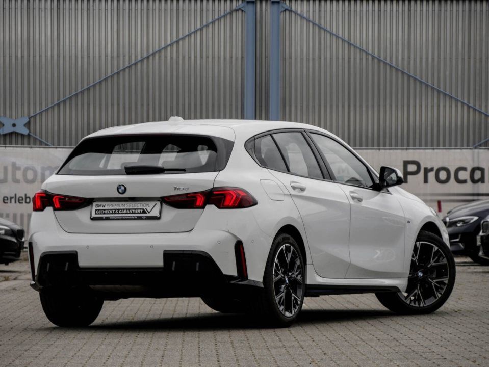 BMW 118