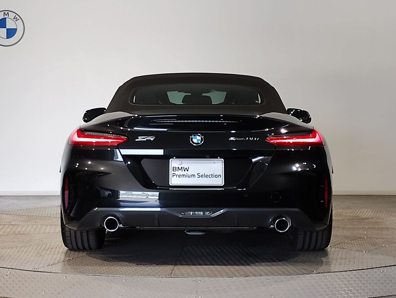 G29 z4 sDrive20i RHD