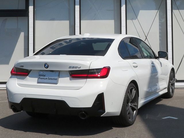 320d xDrive Berline RHD