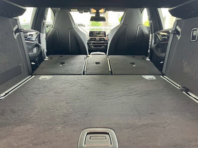 X4 M RHD