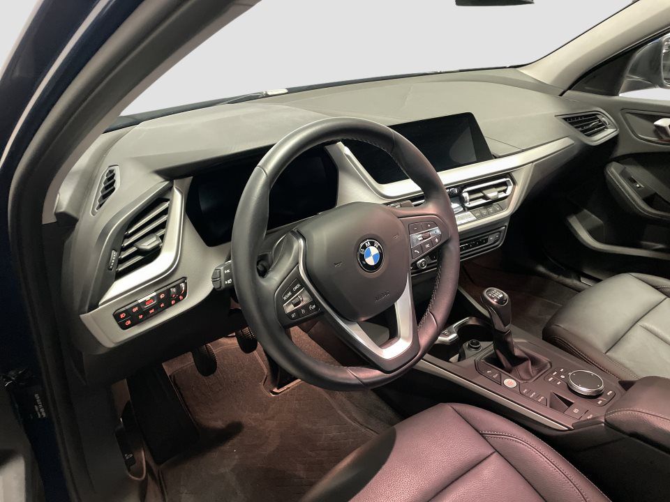 BMW 118