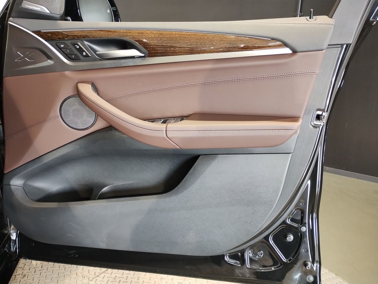 G01 X3 M40i RHD LCI ZA