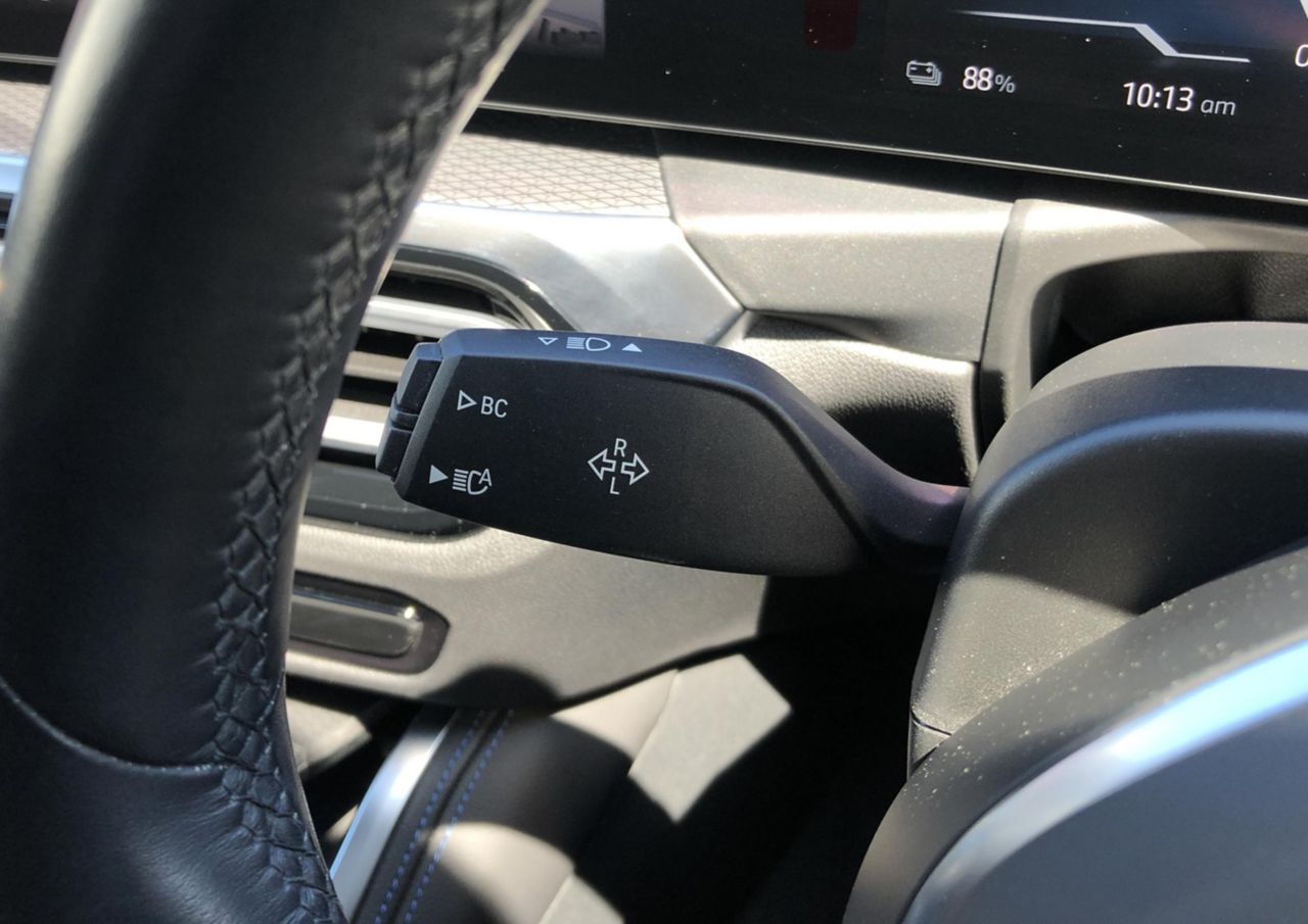 G26 i4 eDrive35 RHD