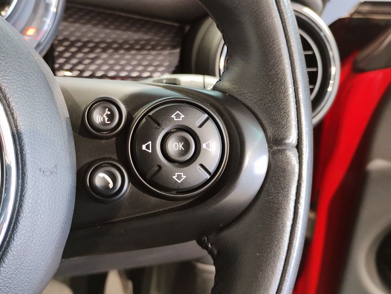 F56 COOPER S D(AT)