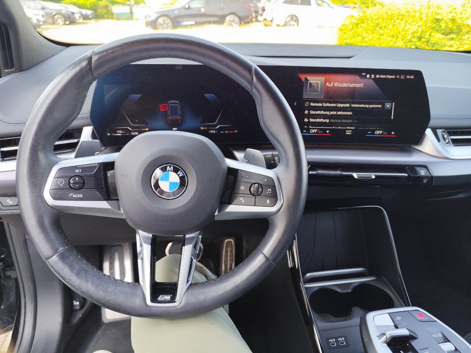 BMW 218