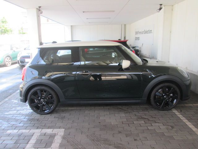 MINI Cooper F56 RHD