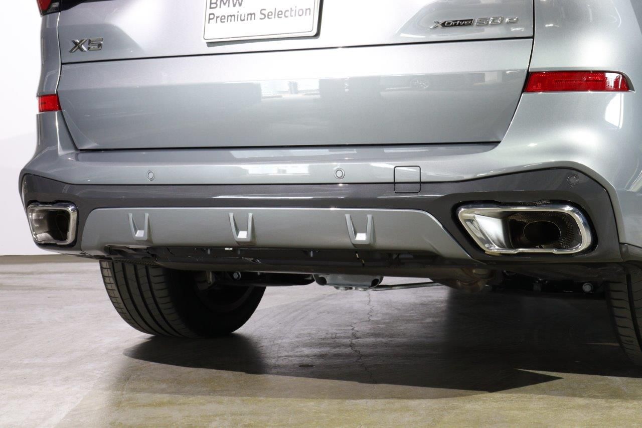 X5 xDrive50e RHD