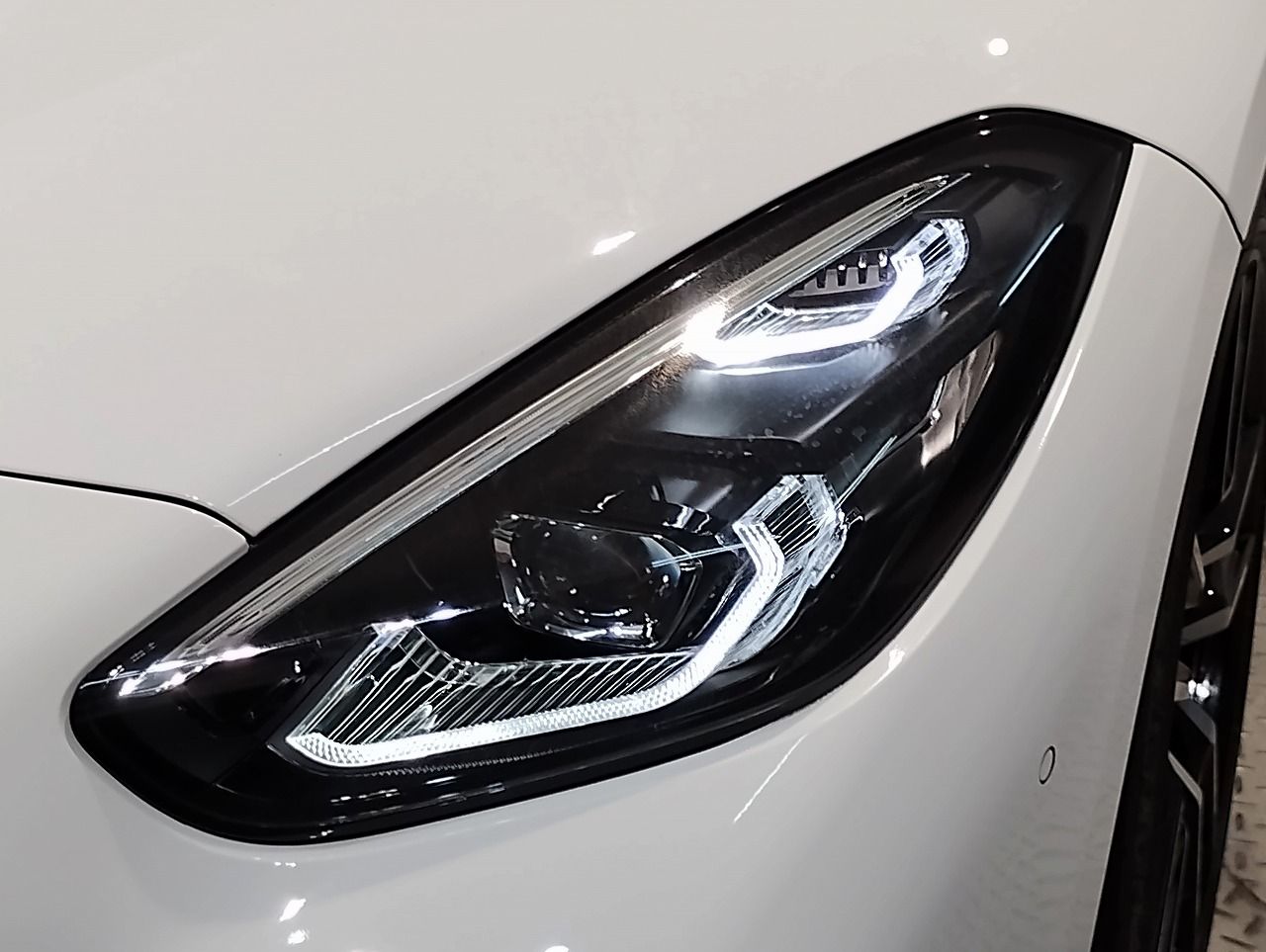 G29 z4 sDrive20i RHD