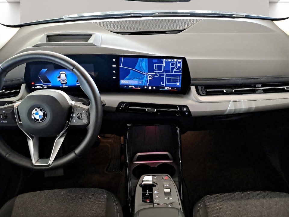 BMW 218