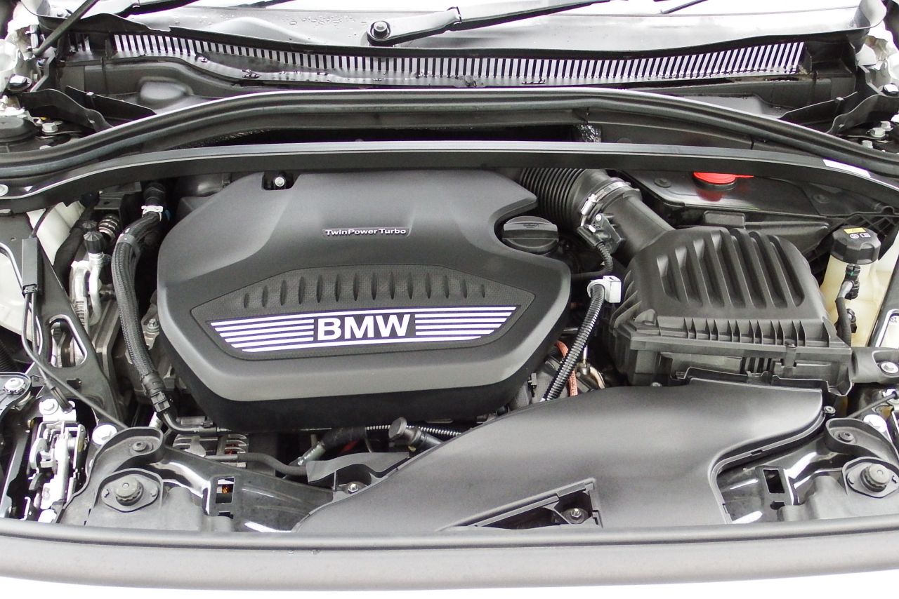 F40 118d Sports Hatch 5-door B47 2.0d