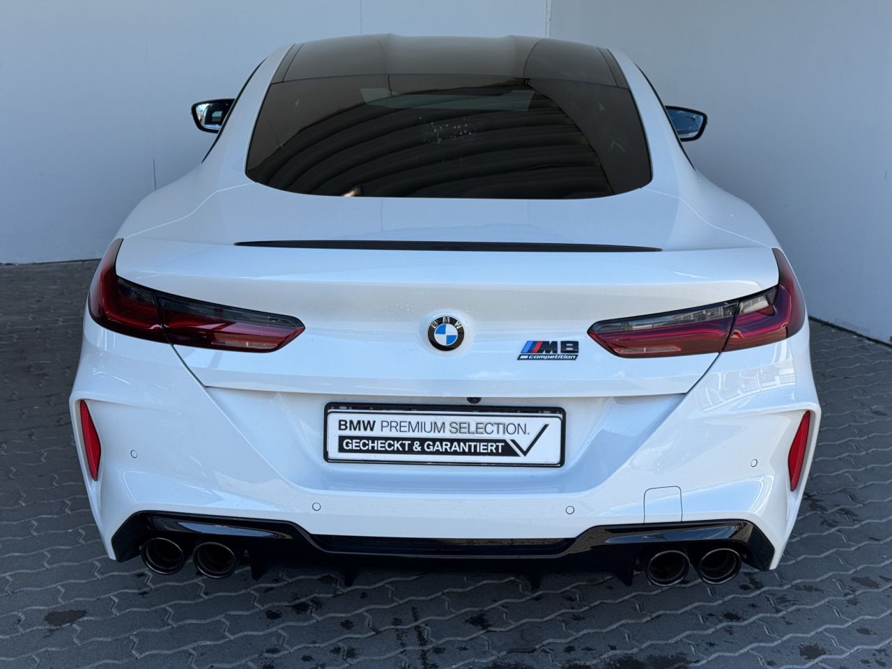 BMW M8
