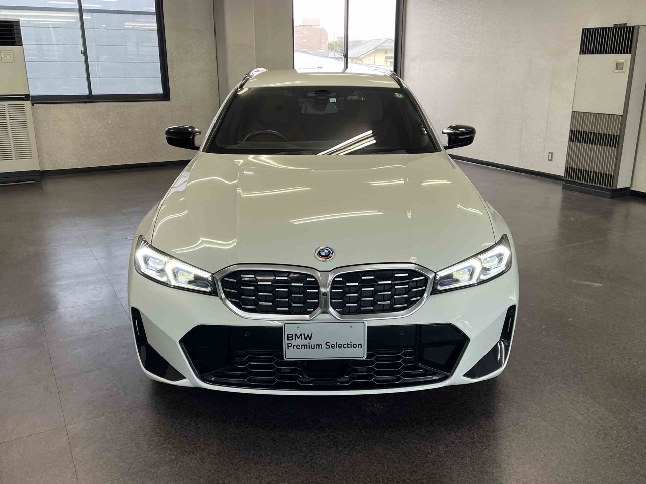 G21 M340i xDrive Touring LCI RHD
