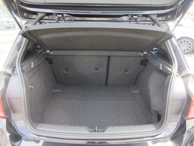 118D 5DOOR RHD