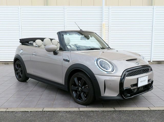 MINI Cooper S Convertible RHD