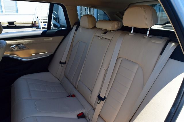 G21 320d xDrive Touring RHD