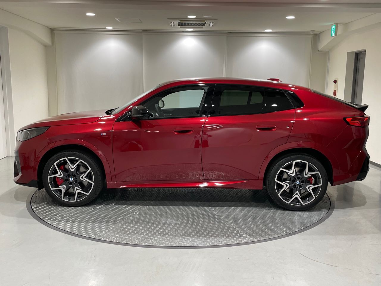 X2 M35i xDrive RHD